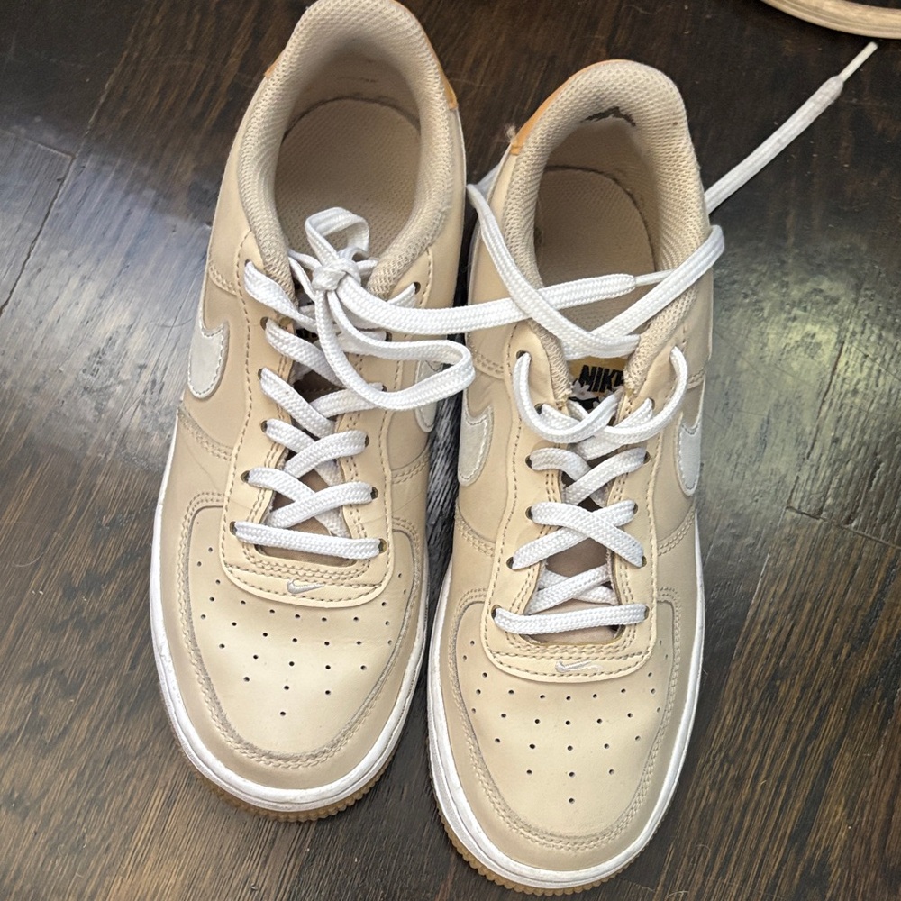 Nike Kids Cream Sneakers